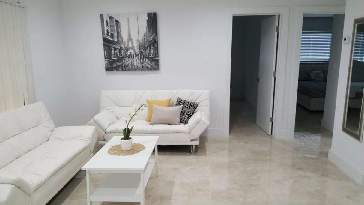 N61 Apartment Hollywood Exterior photo