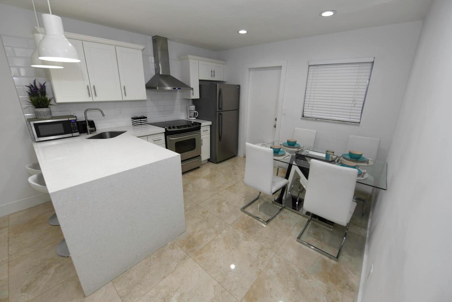 N61 Apartment Hollywood Exterior photo